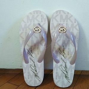 Michael Kors Ballet Pink Flip-flops MK Logo Size 9